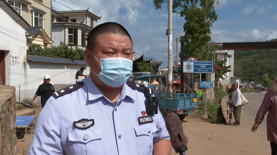 宝秀镇建起了杨梅交易市场