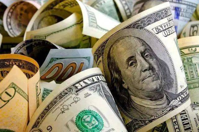 外汇中套利和套汇交易是一个含义吗？