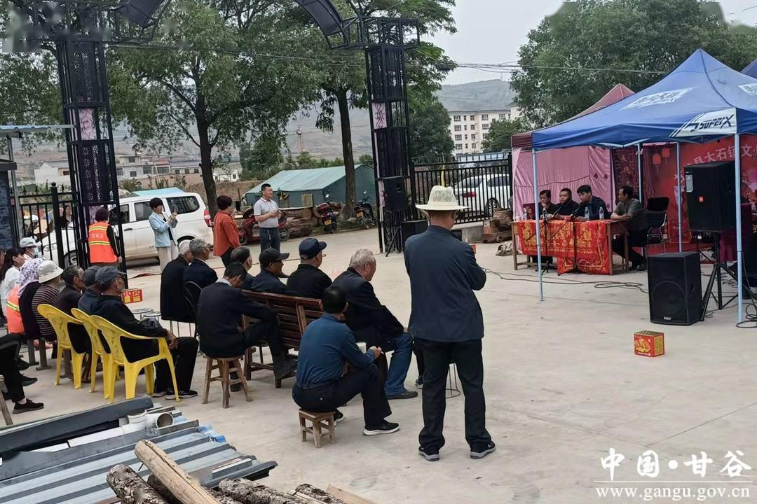 大石镇木材交易市场开业运营