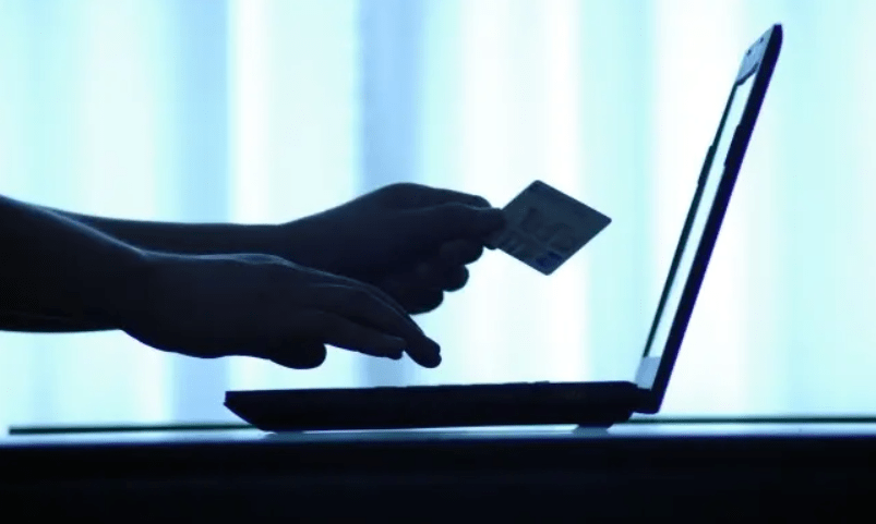 电子货币，是随着时代发展而形成的，区别于传统货币的新型货币