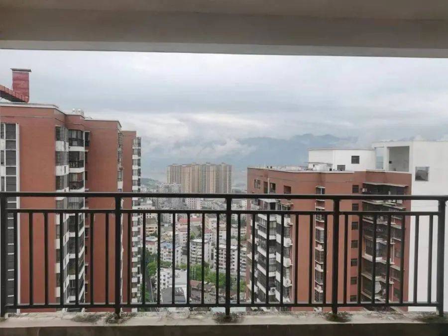 房产捡漏┃银行金融资产商业、住宅房产拍卖