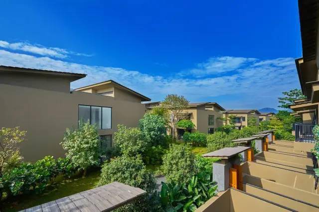 住进山里秘境~AAAA南昆山居温泉度假酒店,618元住宿+自助早+园林温泉+chao大泳池