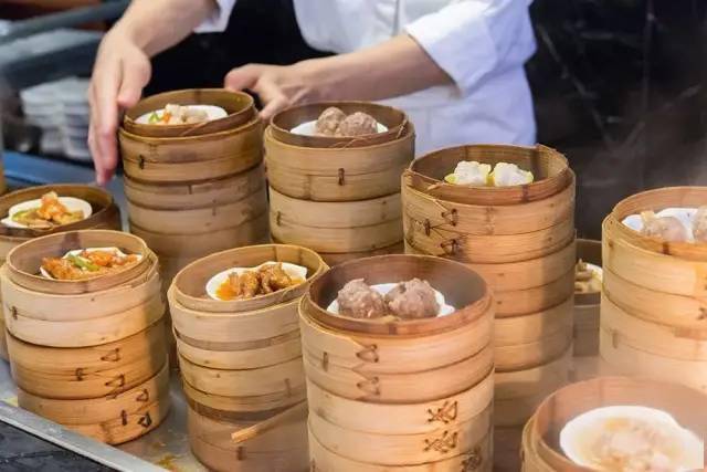 住进山里秘境~AAAA南昆山居温泉度假酒店,618元住宿+自助早+园林温泉+chao大泳池