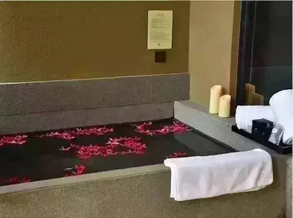 住进山里秘境~AAAA南昆山居温泉度假酒店,618元住宿+自助早+园林温泉+chao大泳池