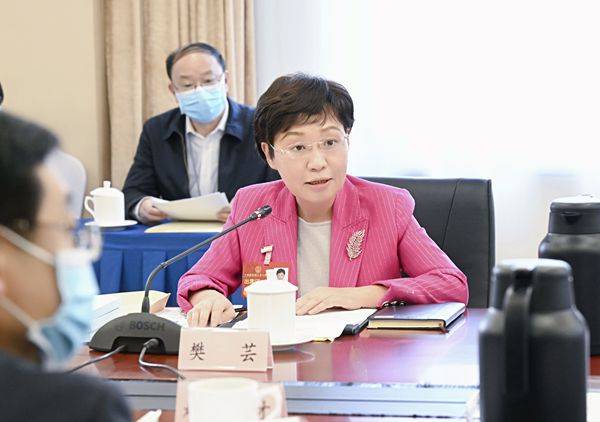 建议取消理财产品“T+1”， 建立以家庭为单位个税申报制度……全国人大代表樊芸开启第四届“犀利”履职