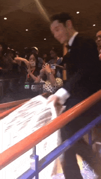 黄晓明和baby离婚“内幕”被曝光：被外遇10年，我们都被捞女骗了！