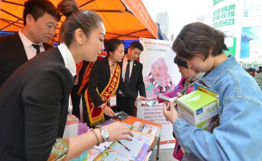 @所有沈阳人，下周一， 赚钱机会找上门，“财富快车”开进中街……