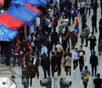 @所有沈阳人，下周一， 赚钱机会找上门，“财富快车”开进中街……