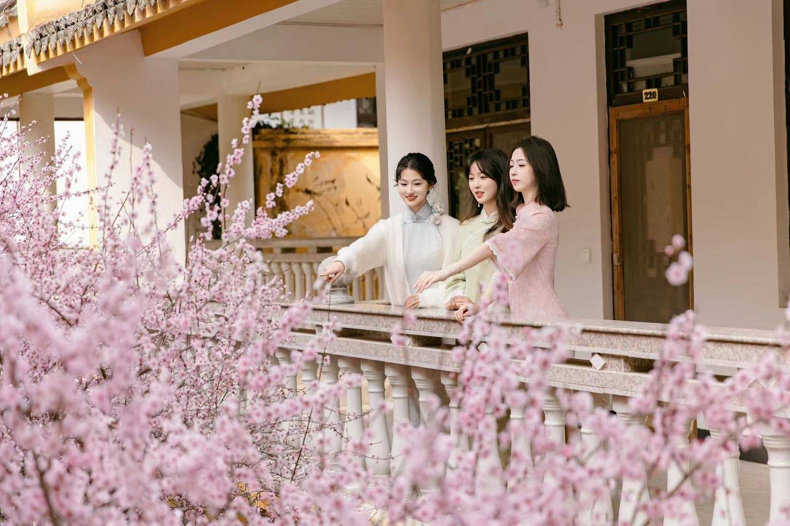 金融赋能 激扬“春日经济”澎湃活力