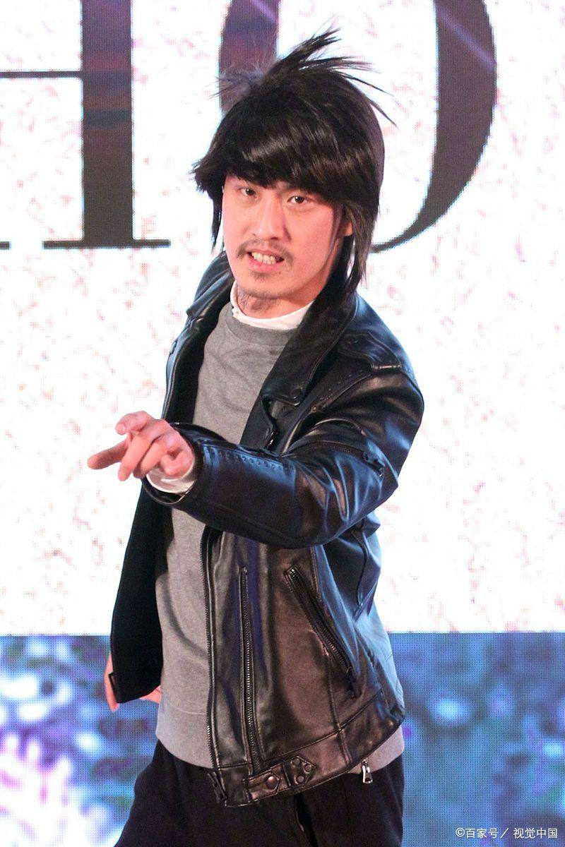 搞笑段子-小明吃苹果发朋友圈