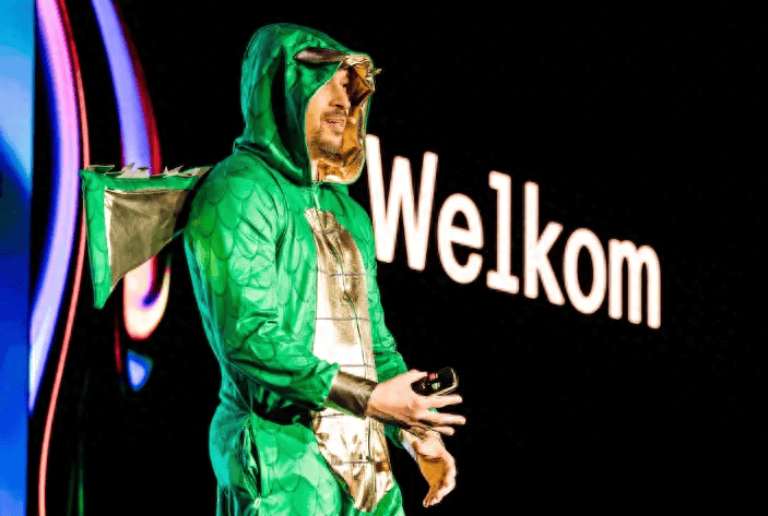 全面对比Solana与Base链的Meme币战场,部署成本和资金流动谁更占优?