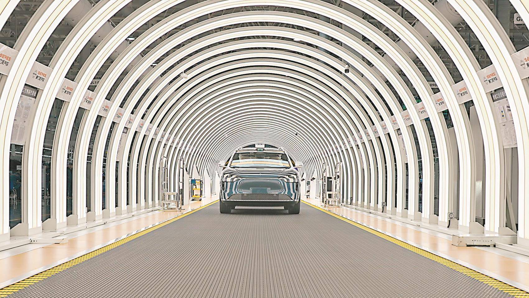 粤港澳大湾区与成渝 双“圈”辉映 跨“圈”并进