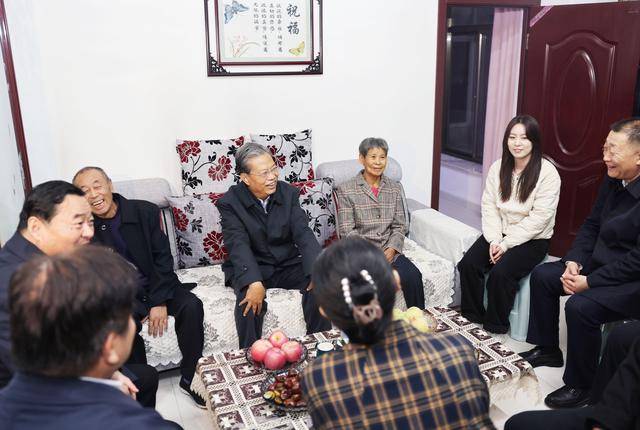 赵乐际在辽宁调研