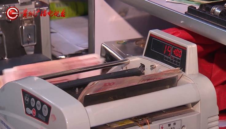 “亲爱的,千万别说漏嘴!”68岁贵州阿姨遇“黄昏恋”,监控拍下……