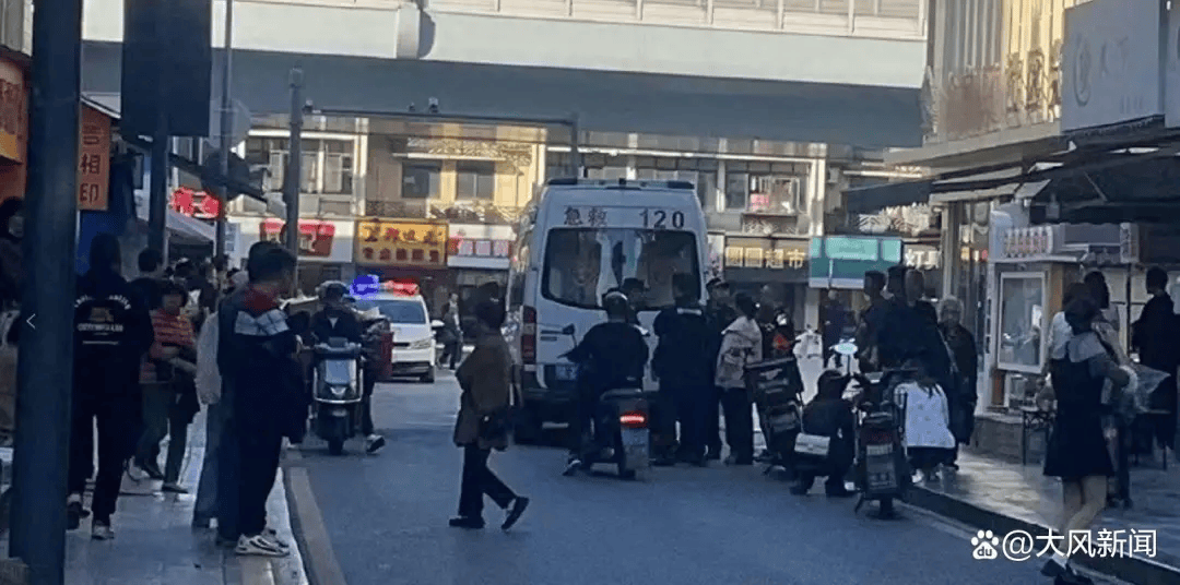 湖北宜昌被刺女干部已去世:刚入事业编制仅9天,凶手疑为附近摊贩