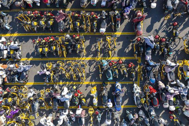 潮声丨新国标,管得住狂奔的“小电驴”吗?