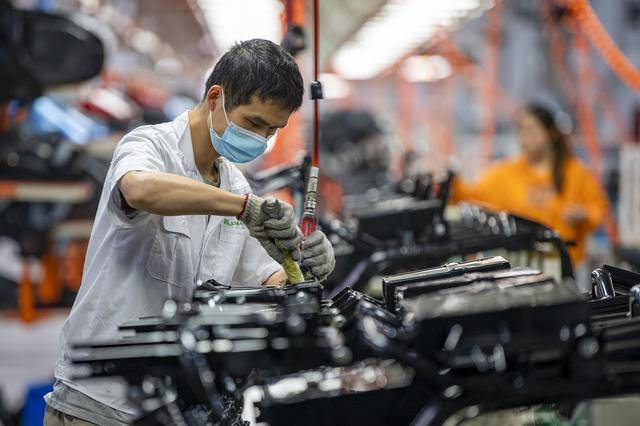 潮声丨新国标,管得住狂奔的“小电驴”吗?