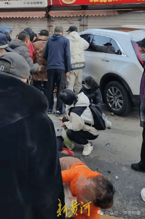 一车辆冲进沈阳网红早市撞倒多人,警方透露:约10人受伤,涉事司机被控制