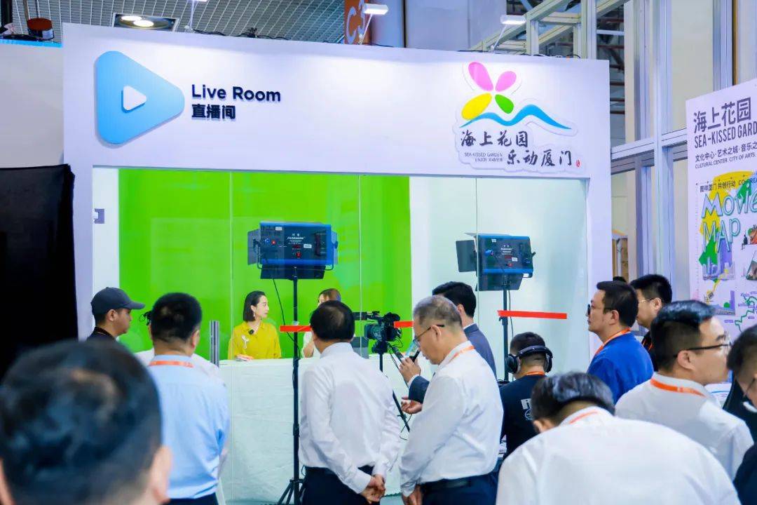 83.39亿元!15万人次!详情→