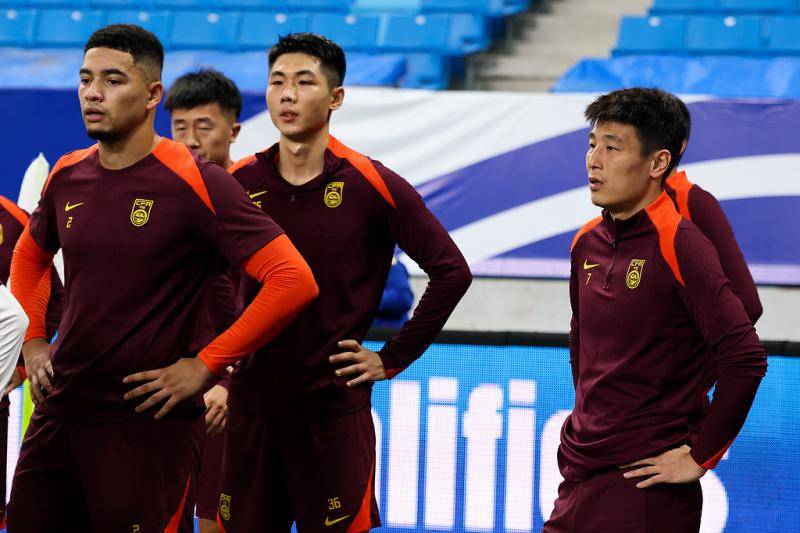 18强赛|国足伤病危机有所缓解 武磊、蒋光太参加场地训练