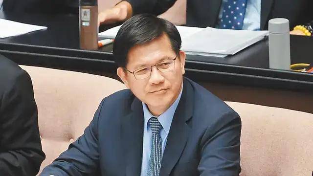 “让美国再次伟大,离不开台湾”,赖当局是狂还是傻?这病得治