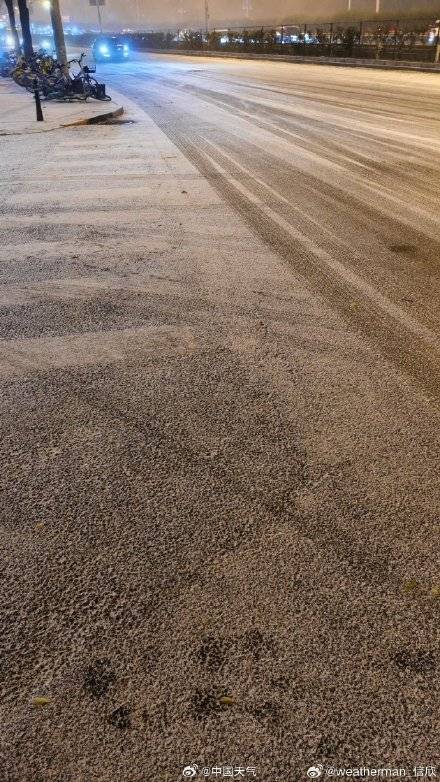 北京昨夜为何突然飘雪？低空湿度不利动力好，属于“大力出奇迹”