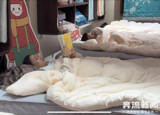 悬赏1万元 重庆市民挑战8小时不碰手机