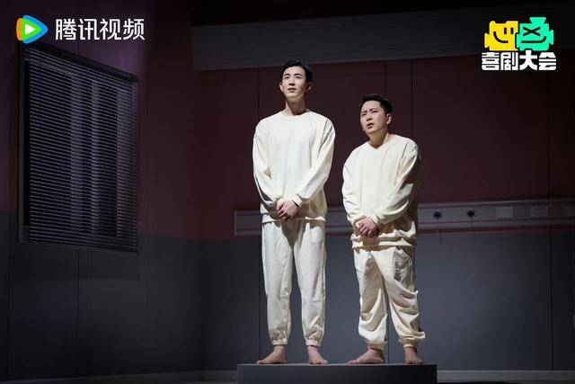 喜剧人李川谈“李总”:搜集“霸总”素材,被“油腻”整成“工伤”|谈艺录