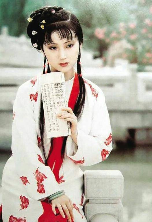 贾惜春：陈晓旭当年是装的，不然演不了林黛玉，我是装得不够彻底