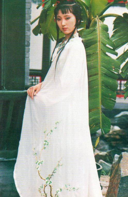 贾惜春：陈晓旭当年是装的，不然演不了林黛玉，我是装得不够彻底