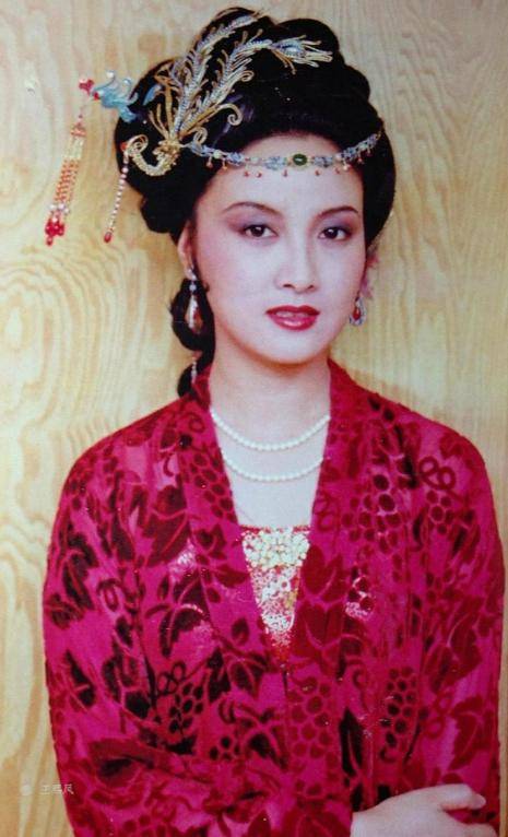 贾惜春：陈晓旭当年是装的，不然演不了林黛玉，我是装得不够彻底