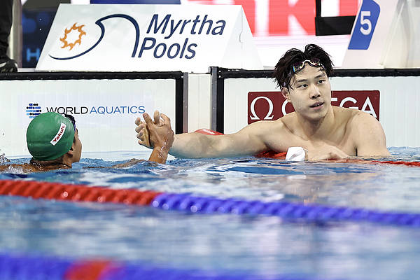 短池世锦赛 | 覃海洋50米蛙泳逆转夺冠