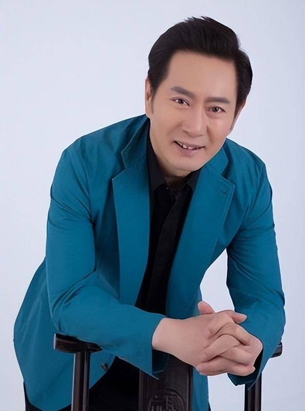 “坏人专业户”姚刚：一生无妻无子，如今53岁在千万豪宅一个人住