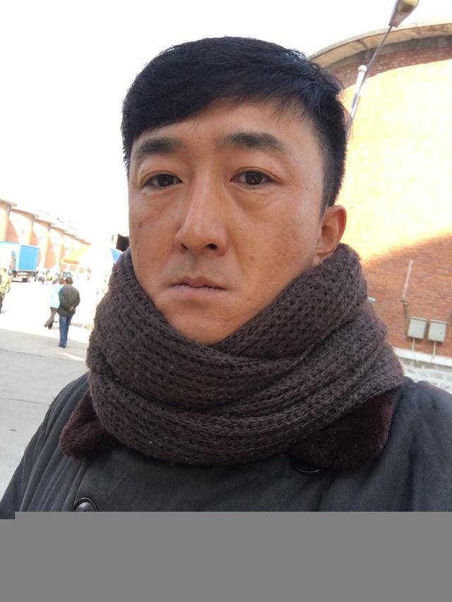 他是知名演员，40岁二胎得女，41岁突然离世将悲痛留给妻子与儿女