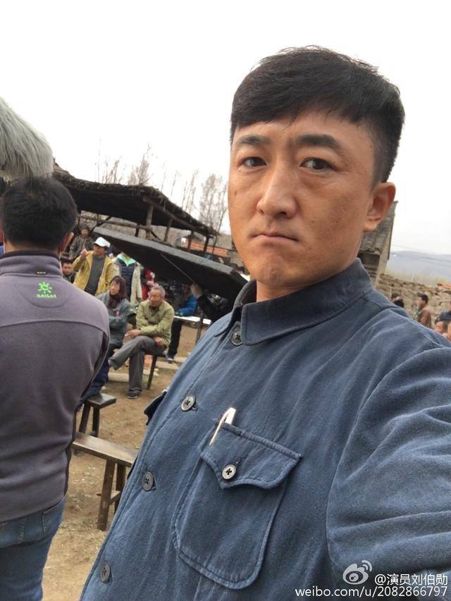 他是知名演员，40岁二胎得女，41岁突然离世将悲痛留给妻子与儿女