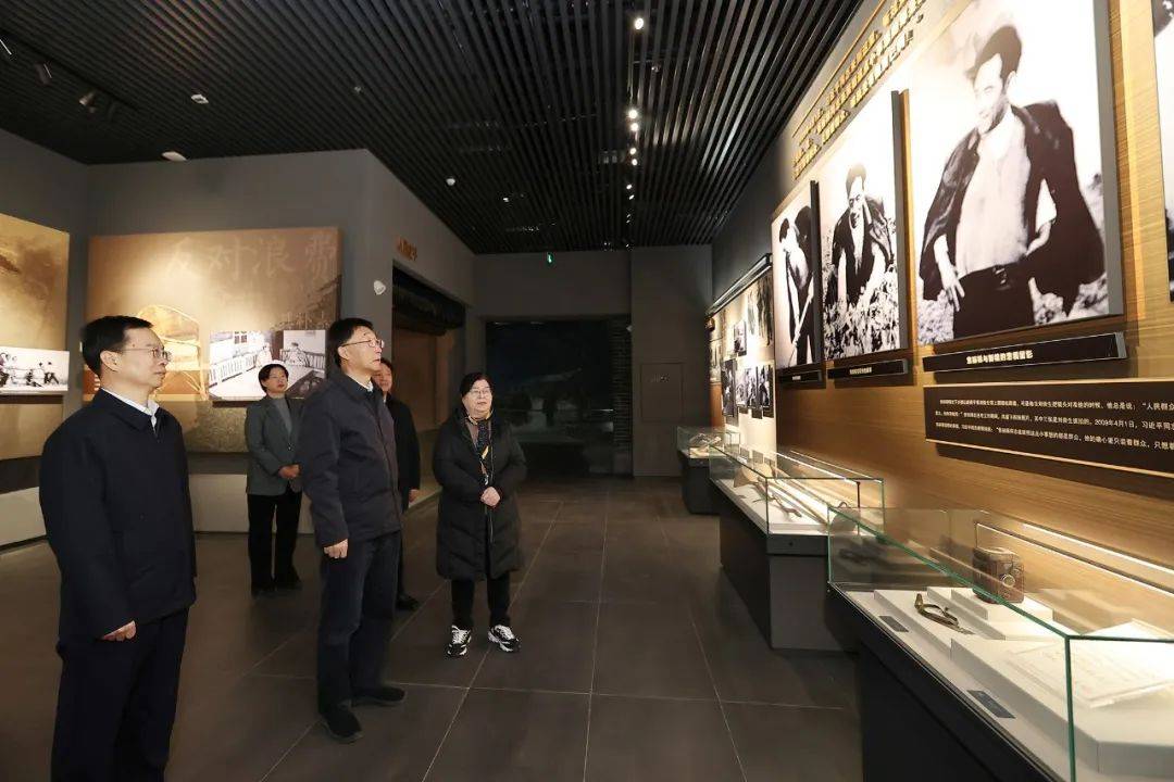 履新后首日,刘宁到兰考县调研