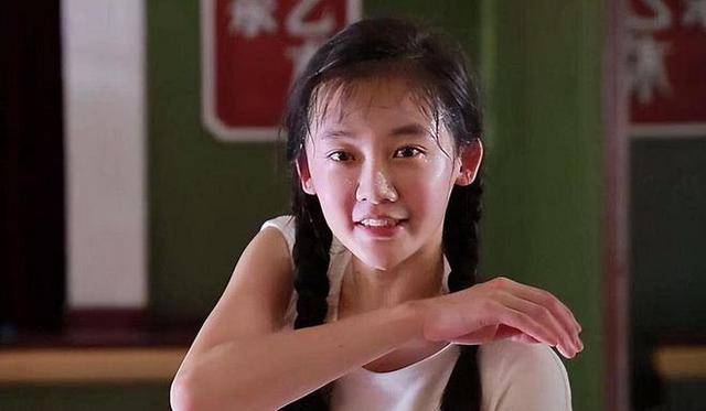 冯小刚直言:她太能装了,永远红不了,就更别提拿奖了