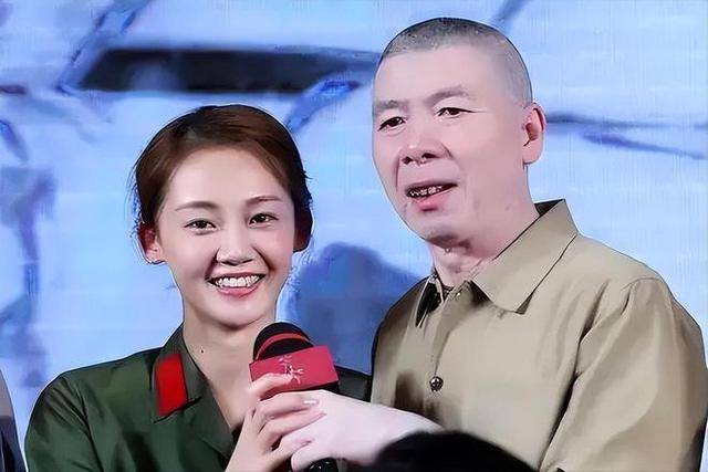 冯小刚直言:她太能装了,永远红不了,就更别提拿奖了