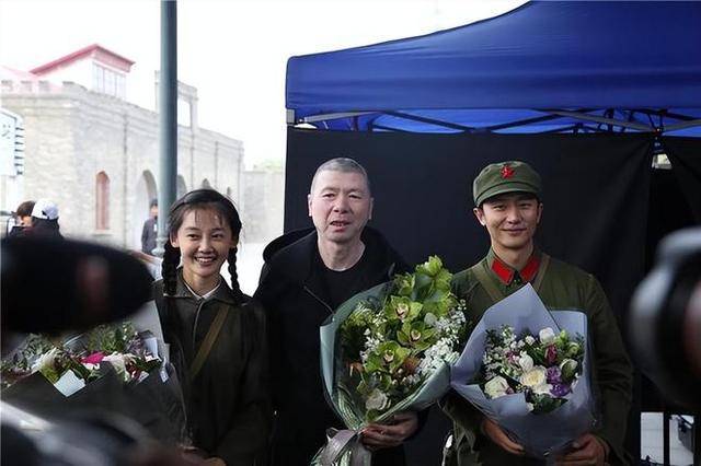 冯小刚直言:她太能装了,永远红不了,就更别提拿奖了