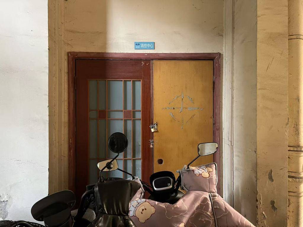 苏州一小区换新物业无法入场:重新核票未果,街道办拟撤销业委会备案