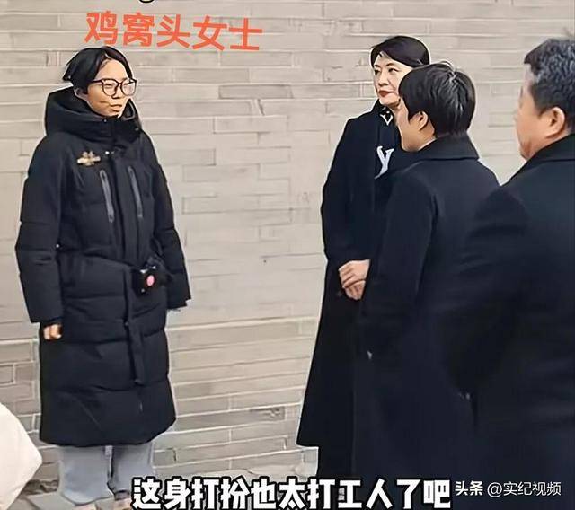 周涛来邯郸，出圈的竟然是旁边的鸡窝头讲解员，周涛：孩子刚睡醒