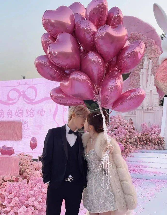 热搜第一!鹿哈在湖南向女友求婚成功