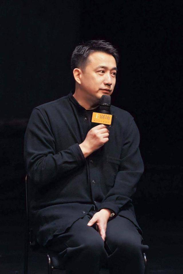 52岁黄磊回应无戏可拍:2年没拍戏,3年没当男主,综艺演戏都停了