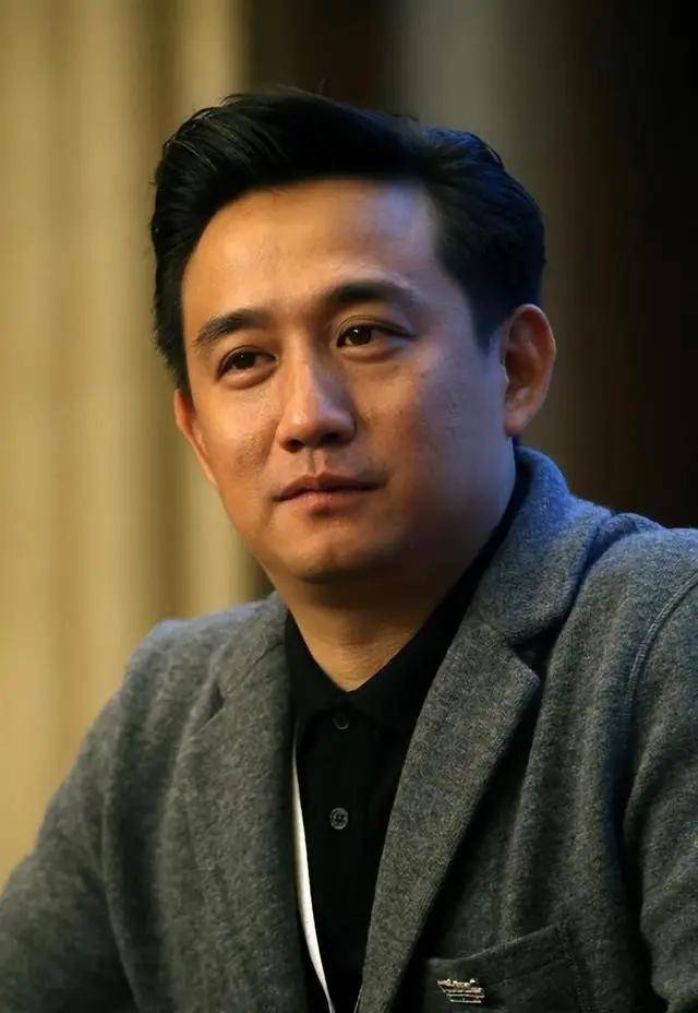 52岁黄磊回应无戏可拍:2年没拍戏,3年没当男主,综艺演戏都停了