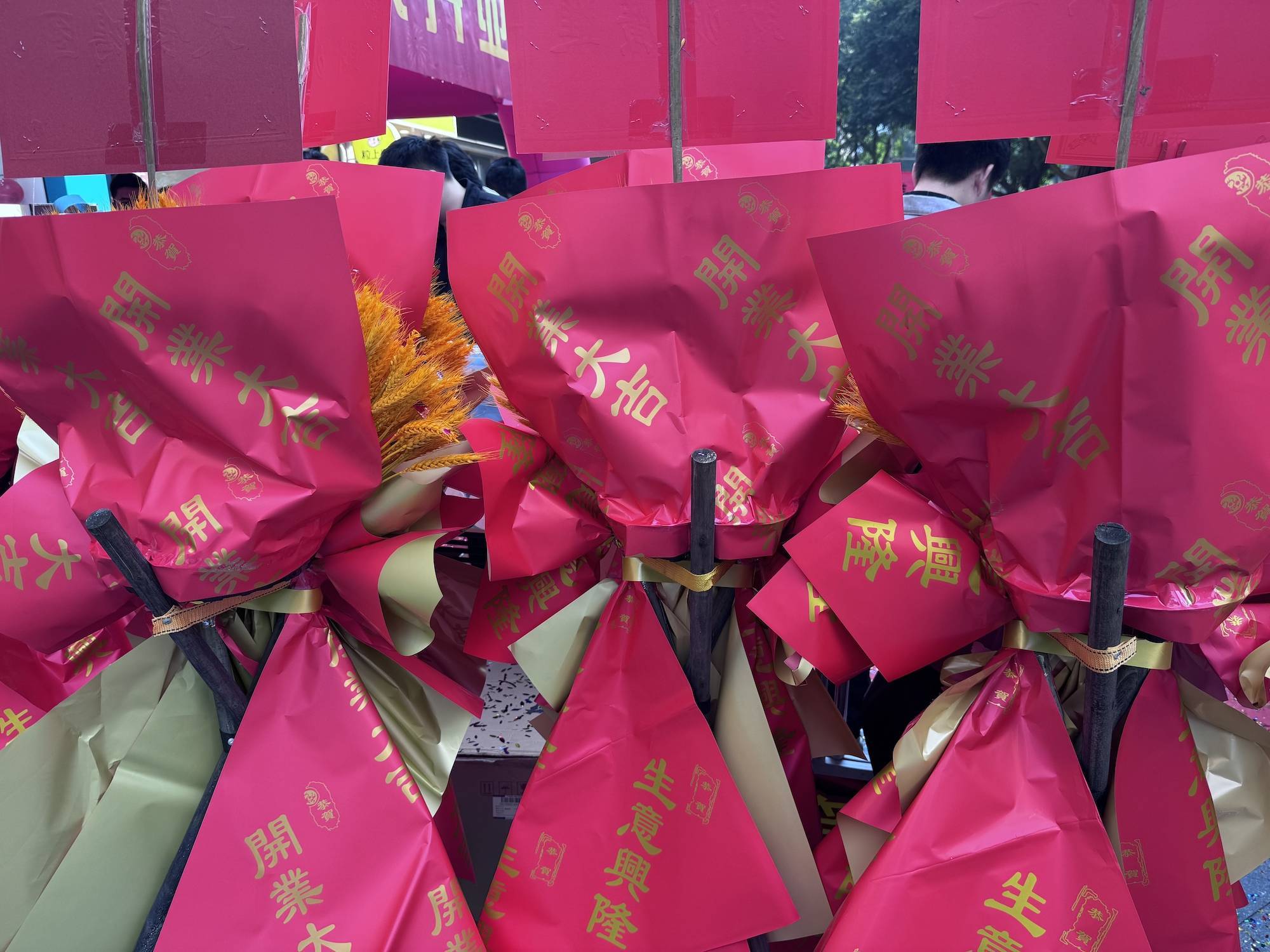 我开了一家“俄罗斯商品馆”:曾一日进账6万,现在靠卖年货回本