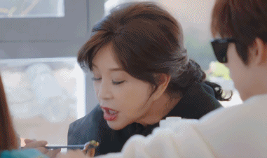 刘晓庆回应与李小冉发生数次争执!坦言不再参加《一路繁花》