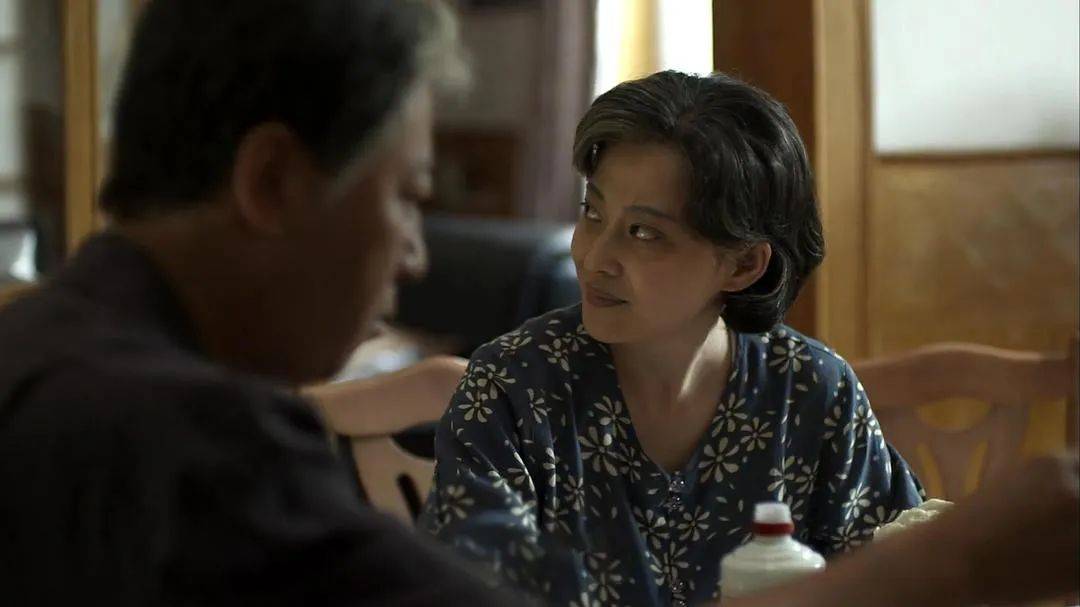 怕被子女掏空棺材本的老人,开始“养老防儿”