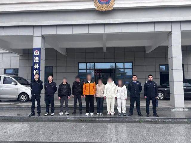 湖南澧县警方通报:仓库内卖淫嫖娼,6名男女当场被抓