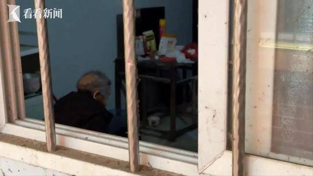 93岁强奸犯被顶格判罚却未能收监，子女怨其晚节不保，称“随便怎么处置”