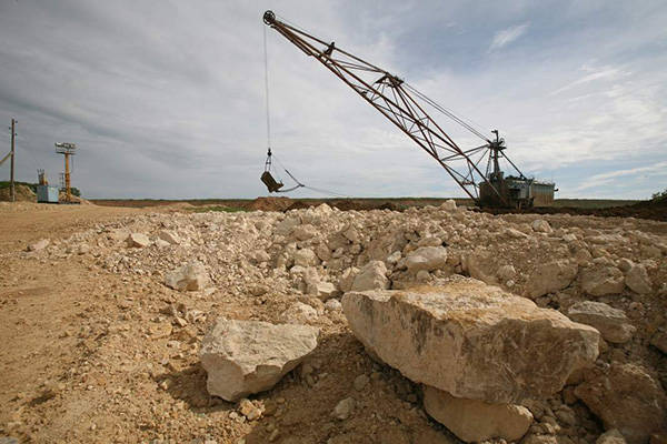 俄官员：俄美已启动有关俄罗斯稀土金属项目的讨论